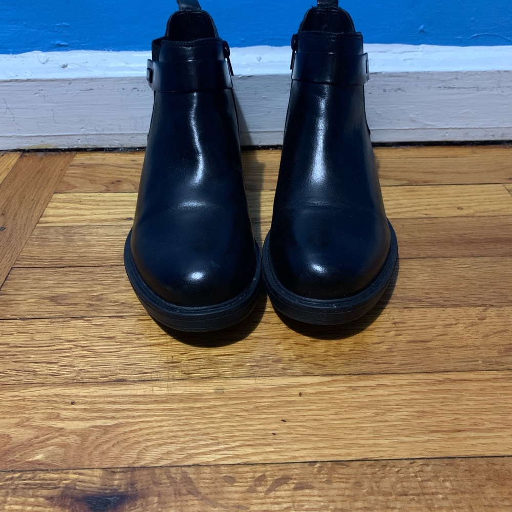 Oroscuro leather ankle boots. - Picture 5 of 9